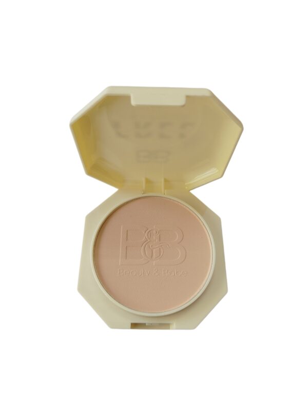 BB Silky Moisturizing Caring For Skin Powder - Image 3